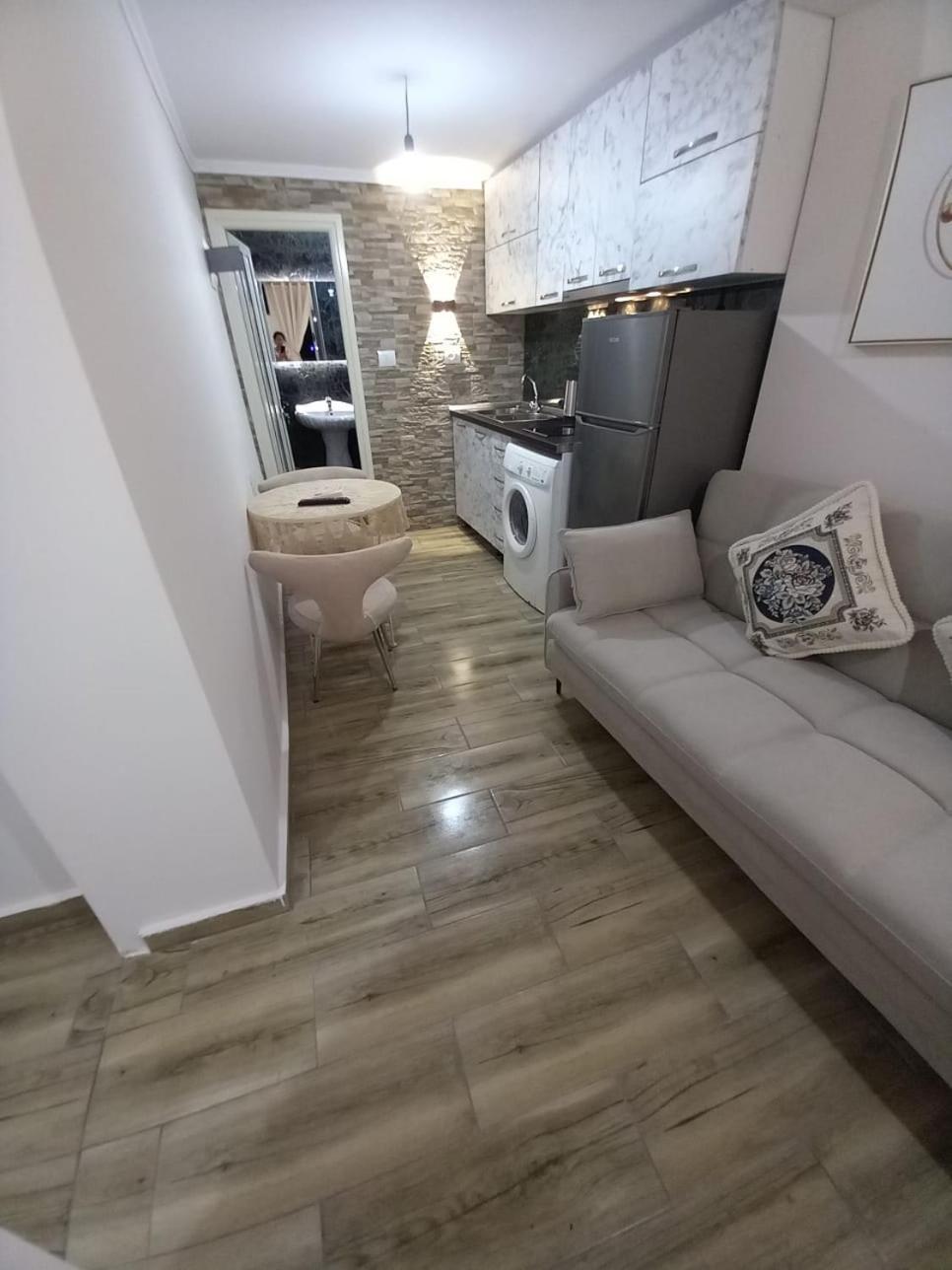 villa Heljos apartaments Vlorë Habitación foto