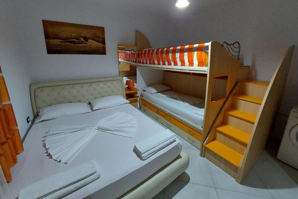 villa Heljos apartaments Vlorë Habitación foto
