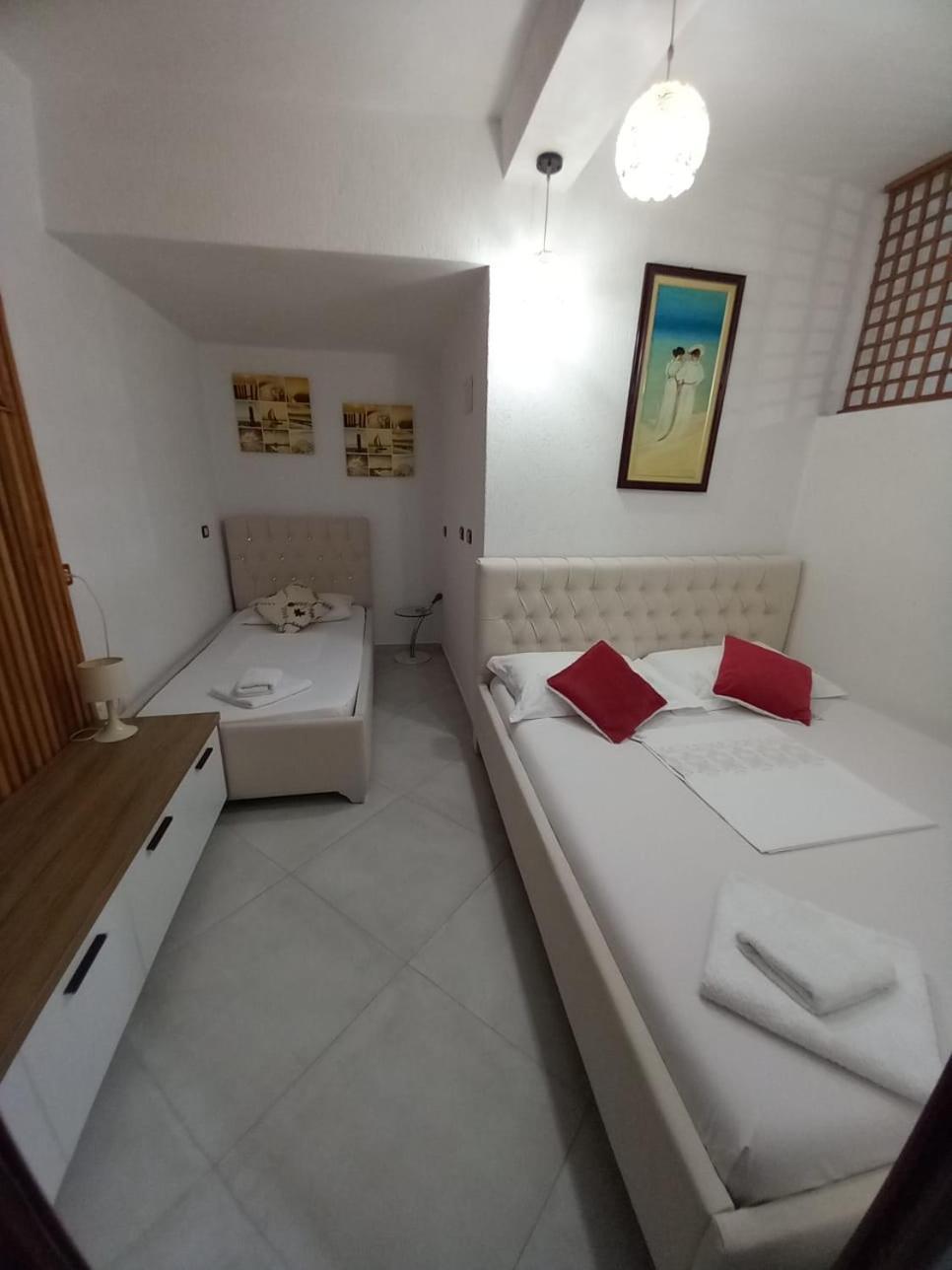 villa Heljos apartaments Vlorë Exterior foto